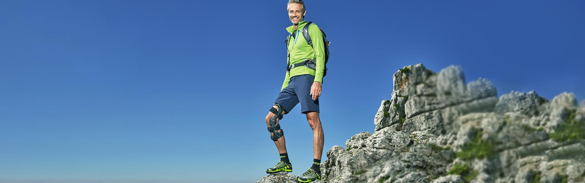 Orthopädie-Schuhtechnik Schwörer in Neustadt- eine Orthese hilft beim Berg erklimmen